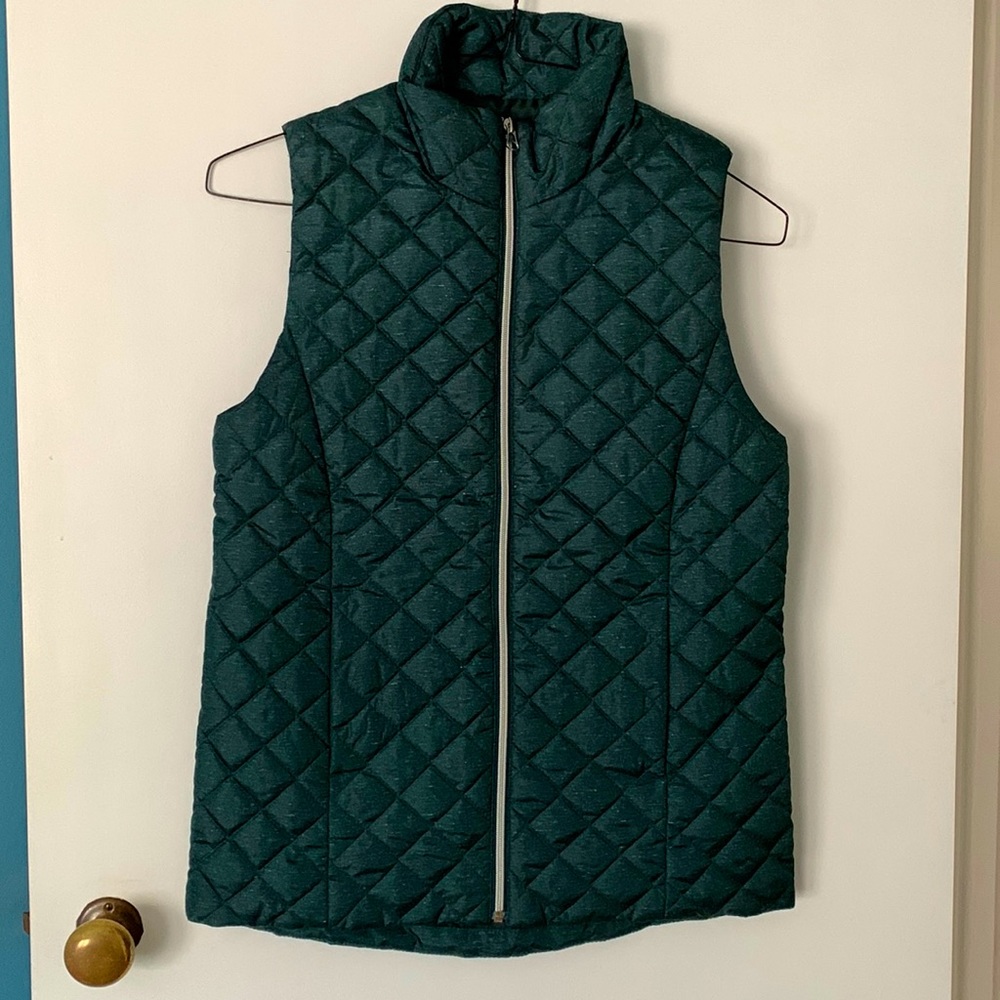 Like-new teal Banana Republic insulated vest, size XS.